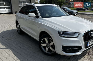 Внедорожник / Кроссовер Audi Q3 2014 в 