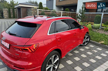 Внедорожник / Кроссовер Audi Q3 2021 в 
