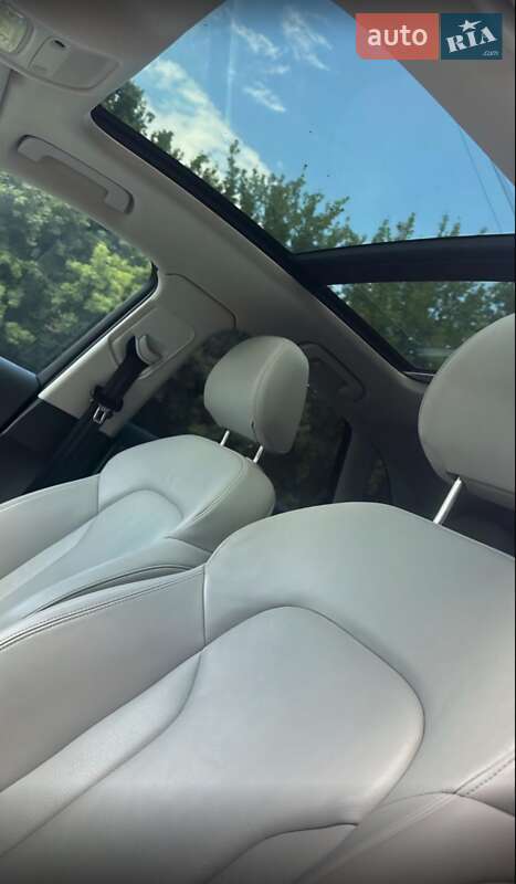 Позашляховик / Кросовер Audi Q3 2015 в Василькові