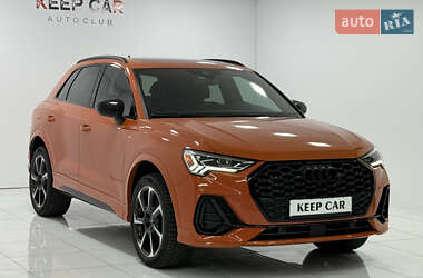 Внедорожник / Кроссовер Audi Q3 2022 в 