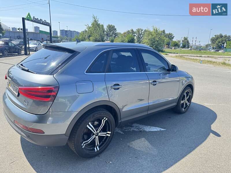 Внедорожник / Кроссовер Audi Q3 2011 в Киеве