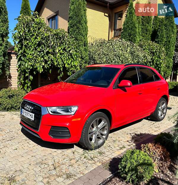 Позашляховик / Кросовер Audi Q3 2016 в Києві
