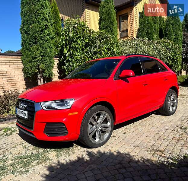 Позашляховик / Кросовер Audi Q3 2016 в Києві