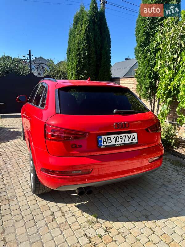 Позашляховик / Кросовер Audi Q3 2016 в Києві