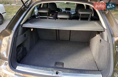 Внедорожник / Кроссовер Audi Q3 2011 в 