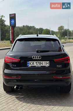 Позашляховик / Кросовер Audi Q3 2017 в 