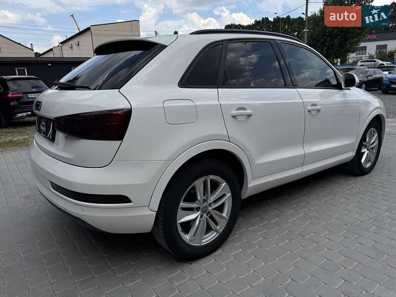 Внедорожник / Кроссовер Audi Q3 2017 в Виннице