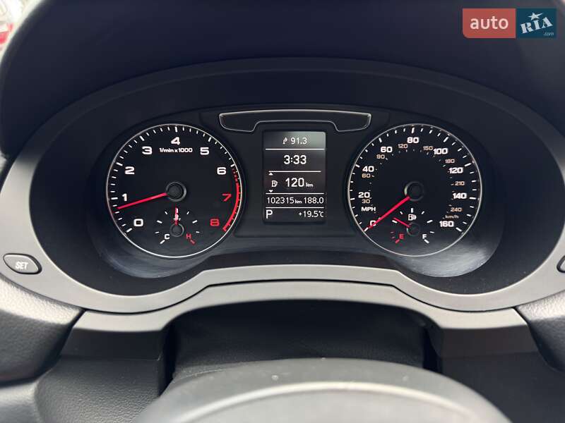 Внедорожник / Кроссовер Audi Q3 2017 в Виннице