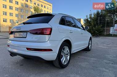 Позашляховик / Кросовер Audi Q3 2017 в 