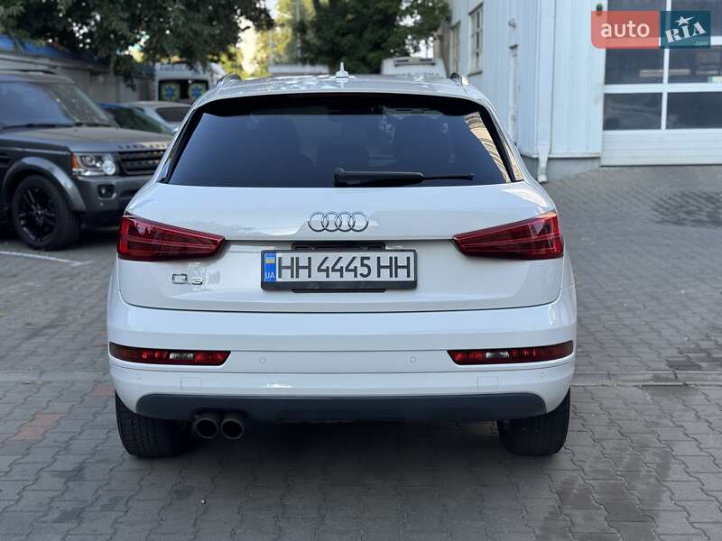 Позашляховик / Кросовер Audi Q3 2017 в Одесі