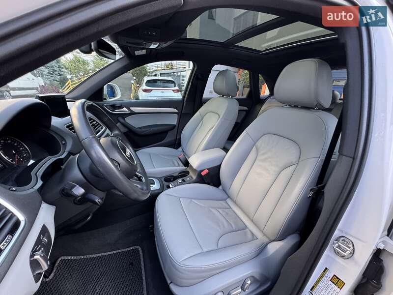 Позашляховик / Кросовер Audi Q3 2017 в Одесі