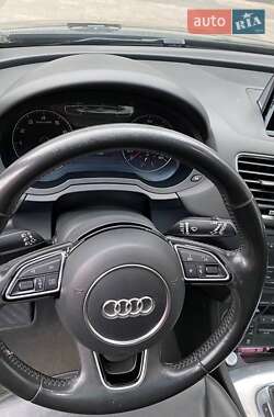 Внедорожник / Кроссовер Audi Q3 2016 в 