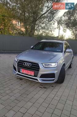 Внедорожник / Кроссовер Audi Q3 2018 в 
