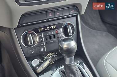 Внедорожник / Кроссовер Audi Q3 2016 в 