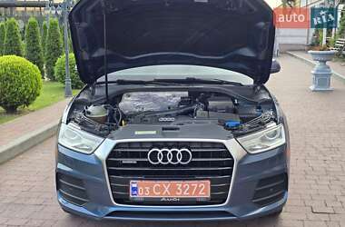 Внедорожник / Кроссовер Audi Q3 2016 в 