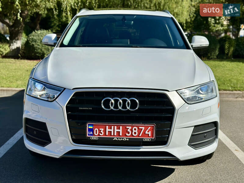 Внедорожник / Кроссовер Audi Q3 2017 в Киеве
