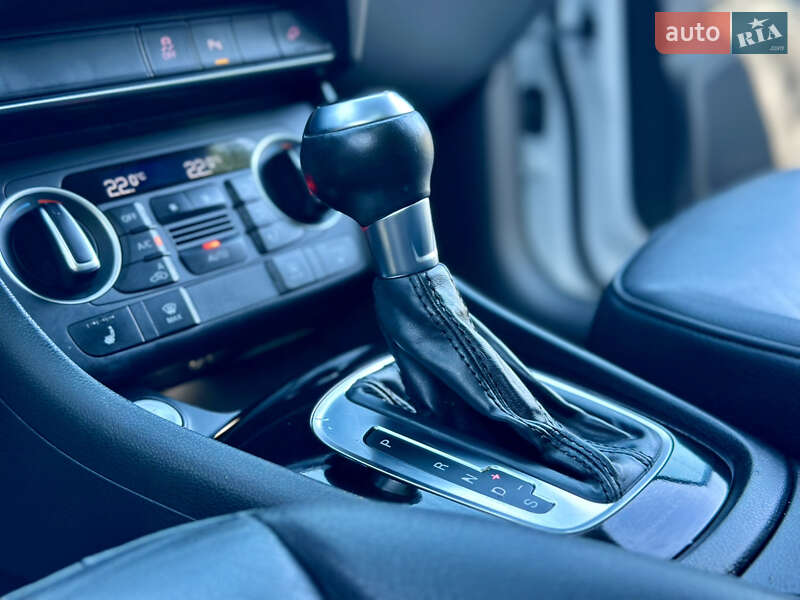 Внедорожник / Кроссовер Audi Q3 2017 в Киеве