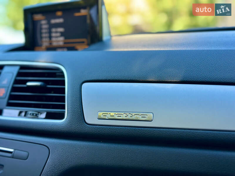 Внедорожник / Кроссовер Audi Q3 2017 в Киеве