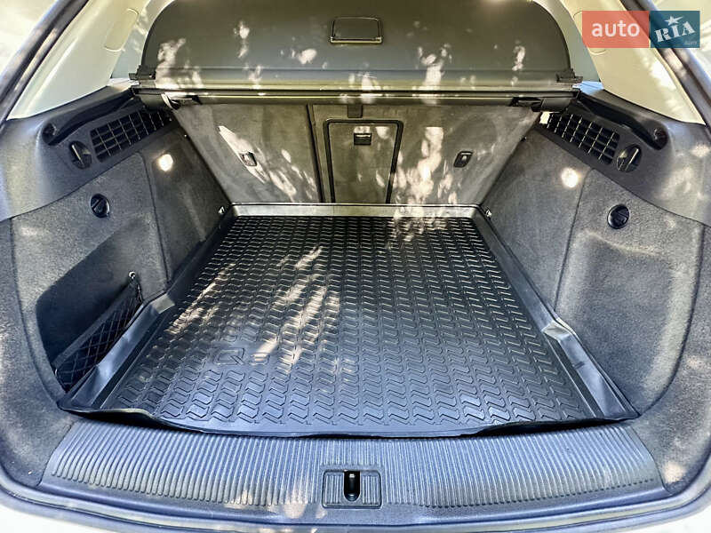 Внедорожник / Кроссовер Audi Q3 2017 в Киеве