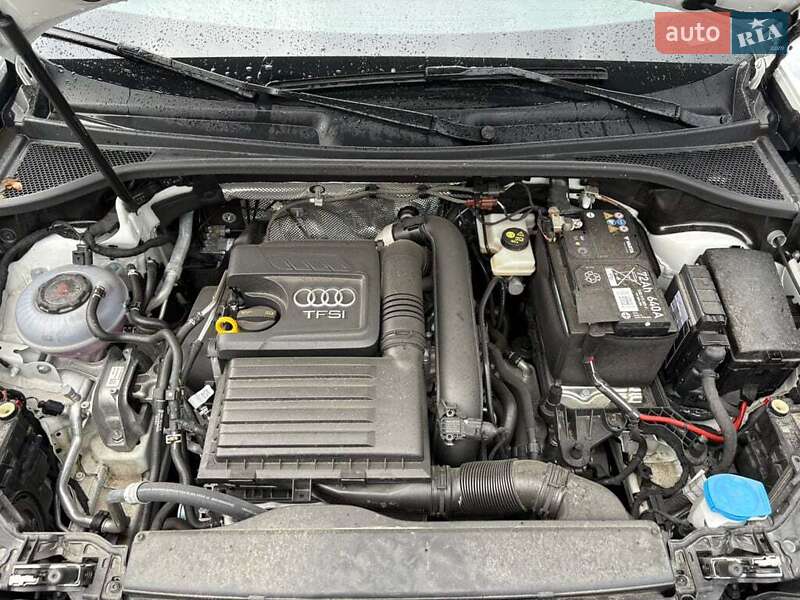 Внедорожник / Кроссовер Audi Q3 2024 в Ивано-Франковске