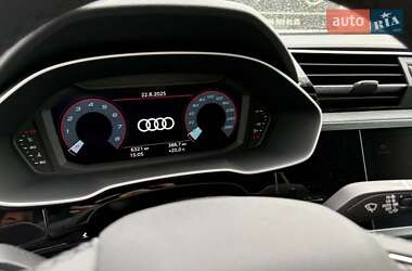 Внедорожник / Кроссовер Audi Q3 2024 в 