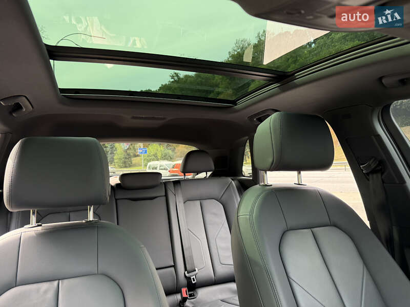 Внедорожник / Кроссовер Audi Q3 2024 в Киеве