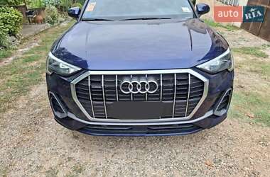 Позашляховик / Кросовер Audi Q3 2021 в Вінниці