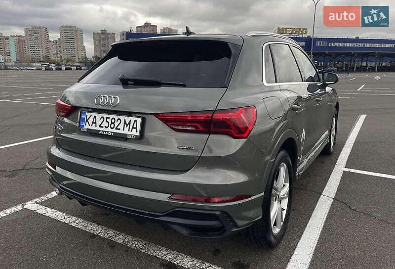 Внедорожник / Кроссовер Audi Q3 2021 в Львове