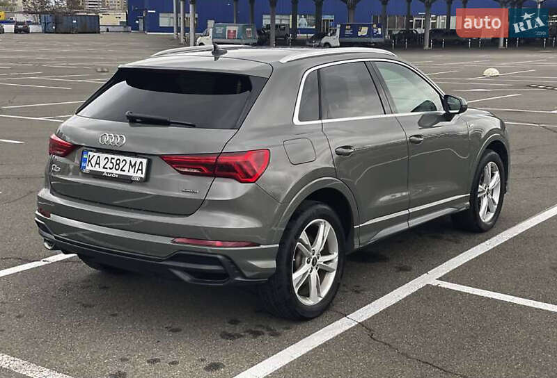 Внедорожник / Кроссовер Audi Q3 2021 в Львове