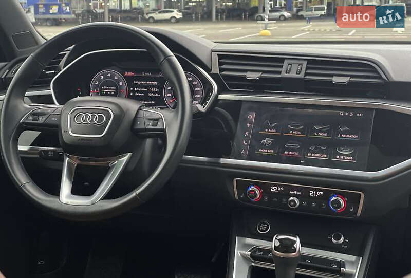 Внедорожник / Кроссовер Audi Q3 2021 в Львове