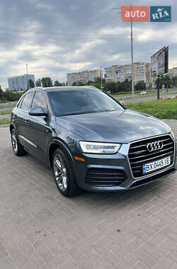 Внедорожник / Кроссовер Audi Q3 2017 в 