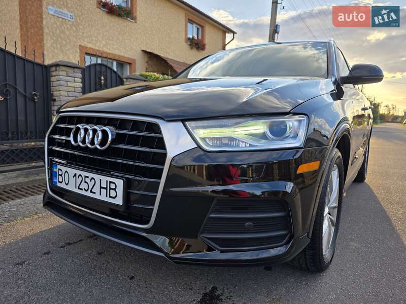 Позашляховик / Кросовер Audi Q3 2017 в 