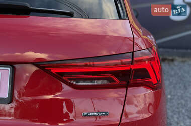 Позашляховик / Кросовер Audi Q3 2021 в 