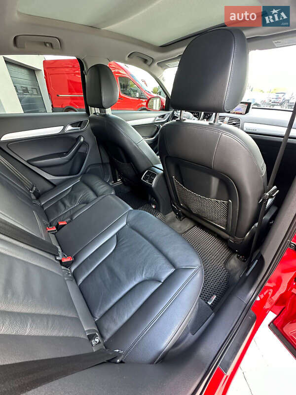 Внедорожник / Кроссовер Audi Q3 2017 в Ивано-Франковске