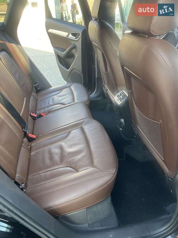 Внедорожник / Кроссовер Audi Q3 2015 в Ивано-Франковске