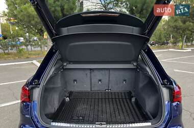 Внедорожник / Кроссовер Audi Q3 2020 в 