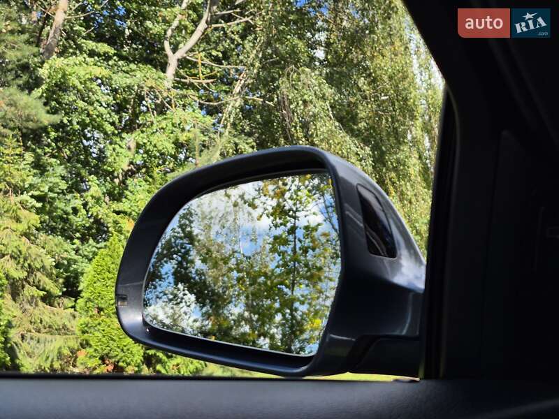 Внедорожник / Кроссовер Audi Q3 2015 в Львове