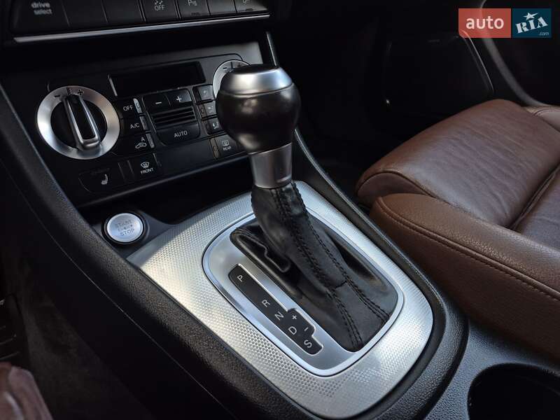 Внедорожник / Кроссовер Audi Q3 2015 в Львове