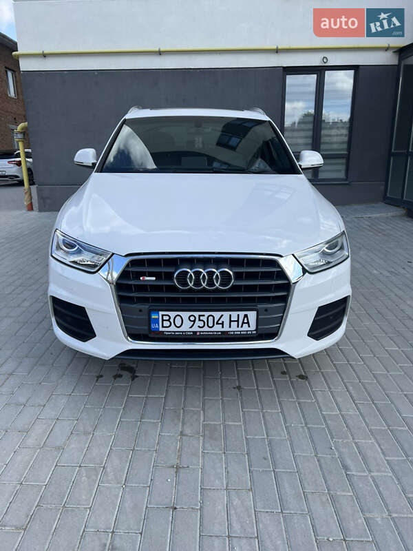 Внедорожник / Кроссовер Audi Q3 2017 в 