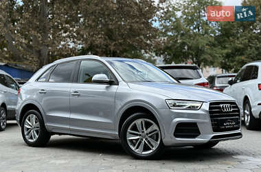 Позашляховик / Кросовер Audi Q3 2017 в 