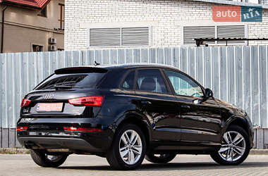 Внедорожник / Кроссовер Audi Q3 2016 в 