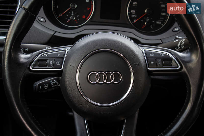 Внедорожник / Кроссовер Audi Q3 2016 в Львове