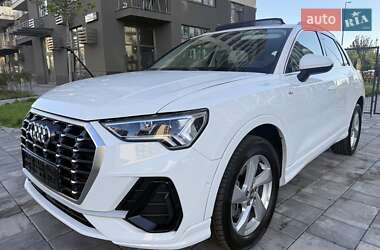 Внедорожник / Кроссовер Audi Q3 2021 в Киеве
