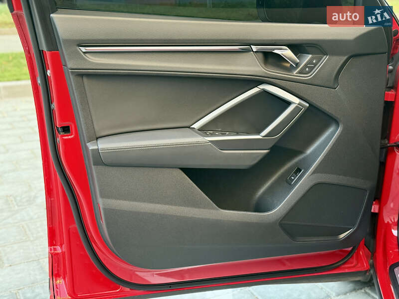 Позашляховик / Кросовер Audi Q3 2020 в Рівному фото 29 Позашляховик / Кросовер Audi Q3 2020 в Рівному