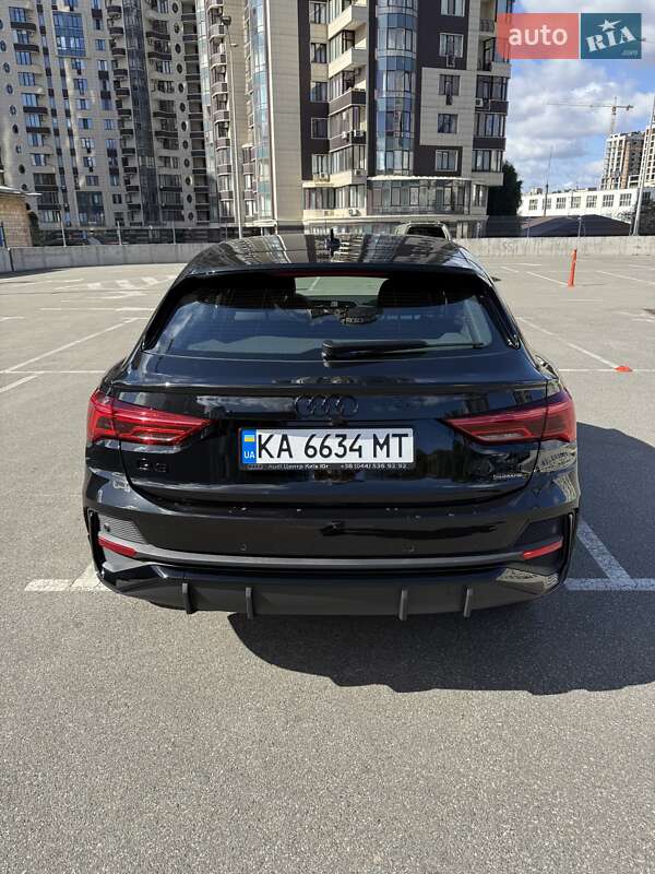 Внедорожник / Кроссовер Audi Q3 2024 в Киеве