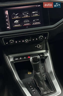 Внедорожник / Кроссовер Audi Q3 2019 в 
