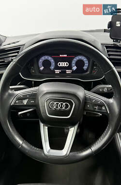 Внедорожник / Кроссовер Audi Q3 2019 в 