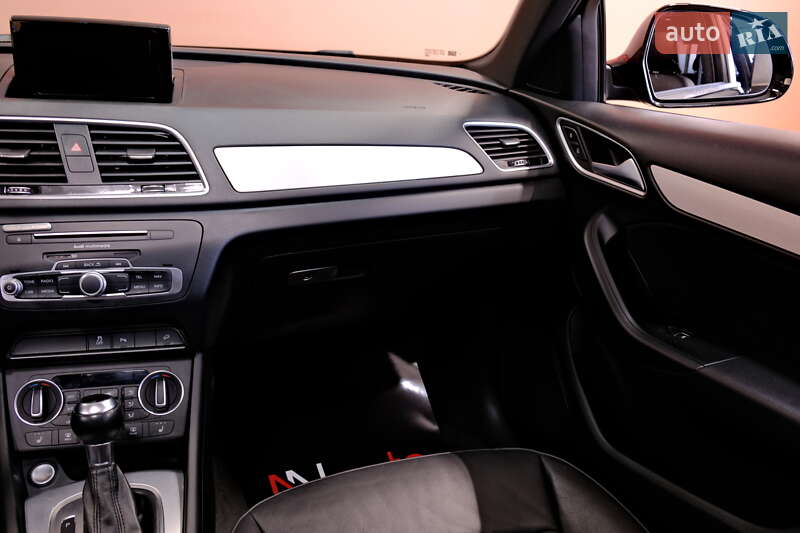Внедорожник / Кроссовер Audi Q3 2018 в Одессе