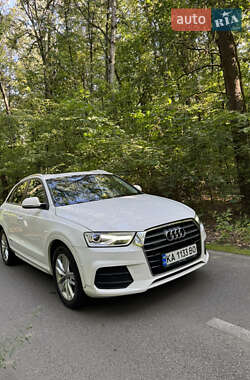 Позашляховик / Кросовер Audi Q3 2016 в 
