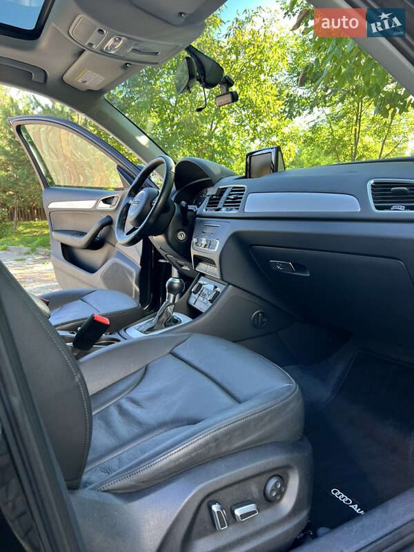 Внедорожник / Кроссовер Audi Q3 2016 в Ивано-Франковске